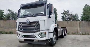 Sinotruk New Type Howo Tractor Truck for Sale in Jamaica