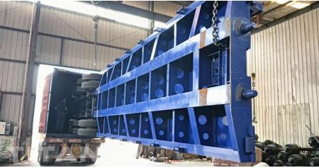 3 Axle RGN Lowboy Semi Trailer will be sent to Jamaica by Container