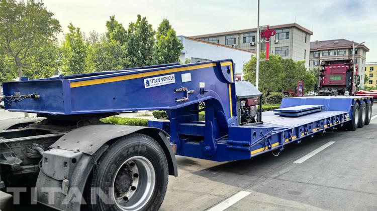 3 Axle RGN Lowboy Semi Trailer for Sale in Jamaica