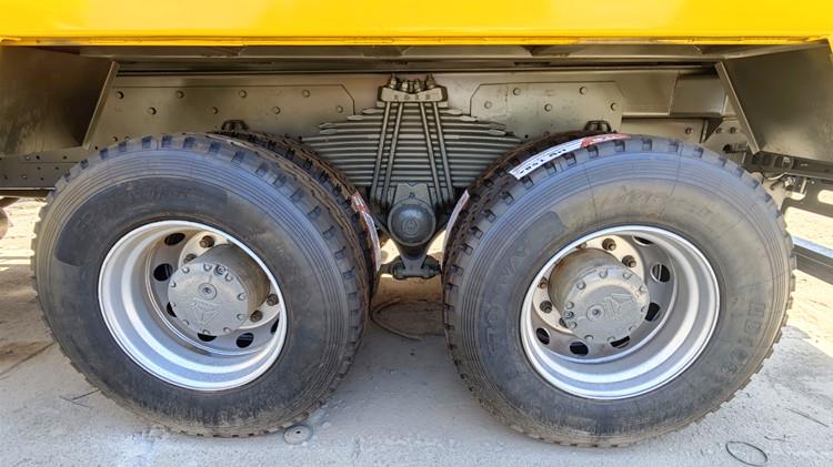 Used Sino Howo 371 Dump Truck for Sale in Jamaica