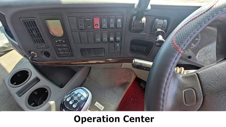 Used Howo 371 RHD Tractor Head Truck for Sale in Jamaica
