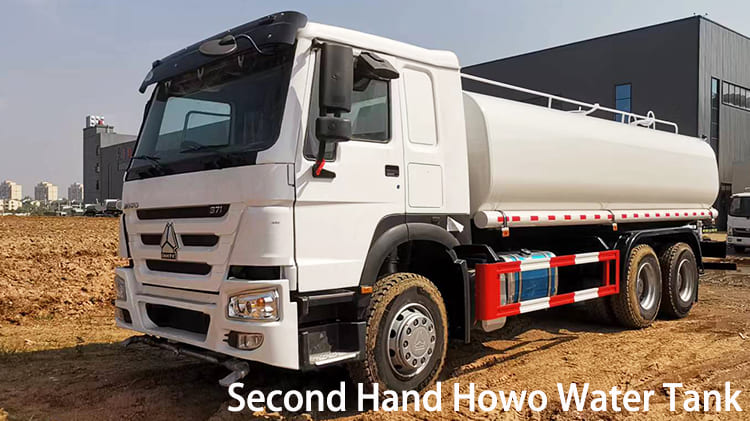 RHD Second Hand Howo Water Tank Truck 6x4 371 HP for Sale in Jamaica