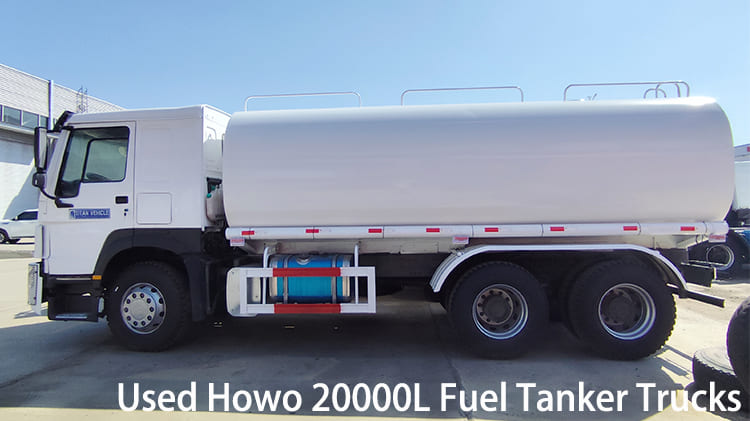 6x4 Used Howo 20000L Fuel Tanker Trucks for Sale in Jamaica