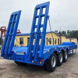 Low Bed Trailer Truck